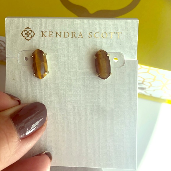Kendra Scott Jewelry - 🛍NWOT Kendra Scott Brown Tiger Eye Studs
